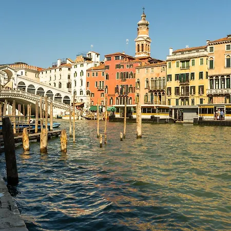 Rialto Charm - 2 Ad Un Passo Dal Ponte アパート *